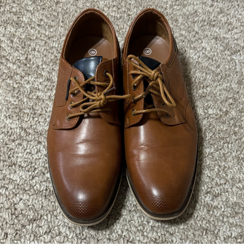 Men’s Bruno Marc brown dress shoes size 8